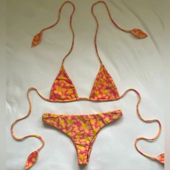 Benoa Swim Swim Benoa Swim Plumeria Set Poshmark